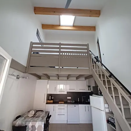 Maison 100 M De La A Pieds Semesterbostad *