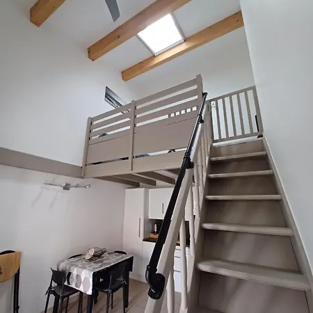 Maison 100 M De La A Pieds *