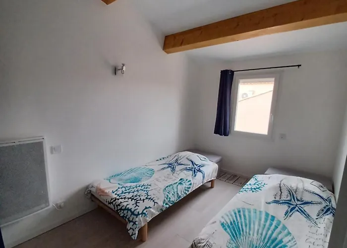 Holiday home Maison 100 De La A Pieds *